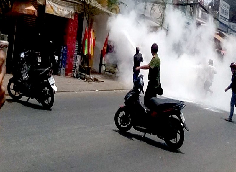 Chi tiết vụ nam thanh niên ngáo đá đốt cửa hàng gas ở Sài Gòn - ảnh 1
